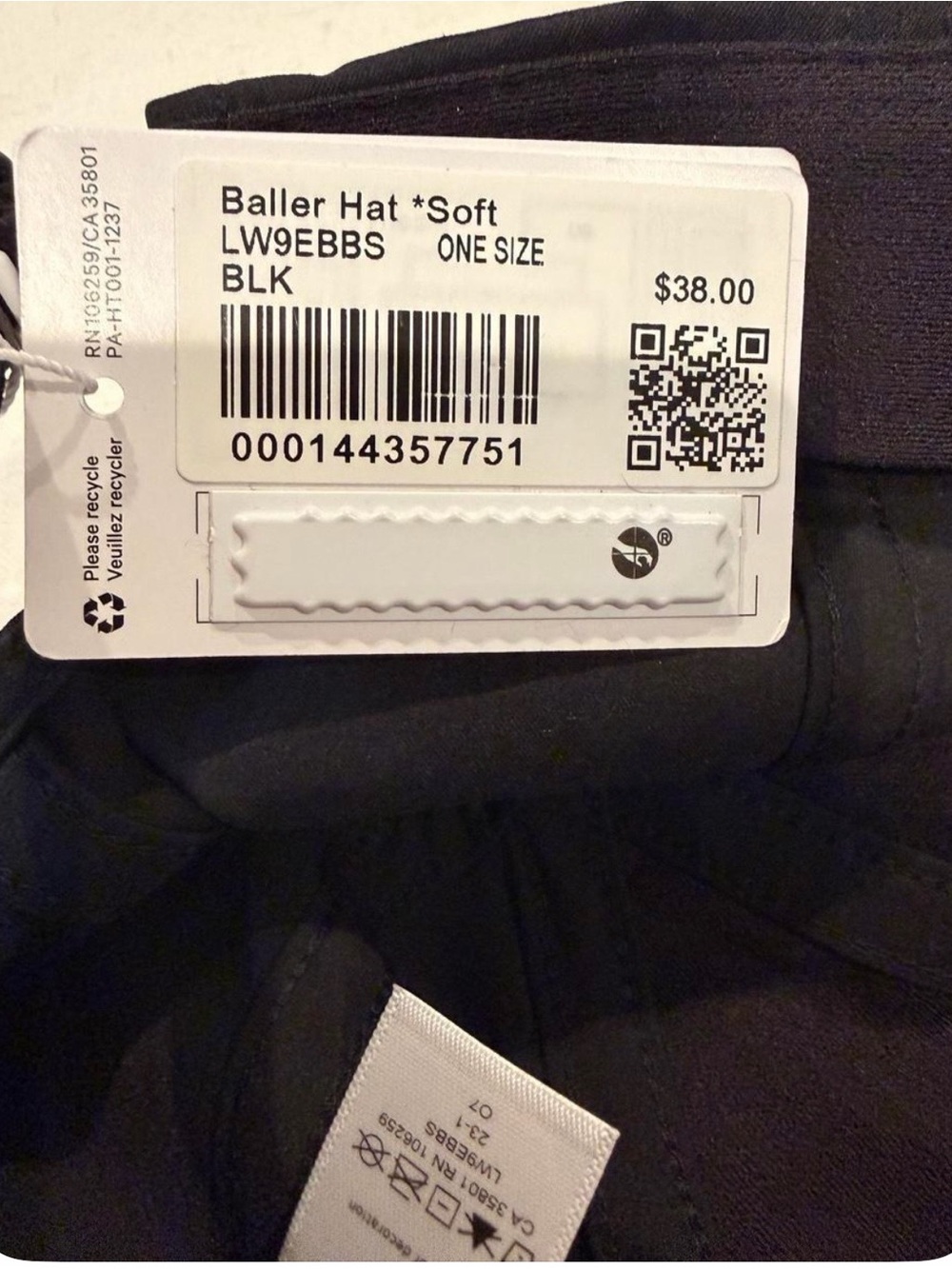 Women’s Black Lululemon soft baller hat - Classic Minimal Design - Picture 3 of 5